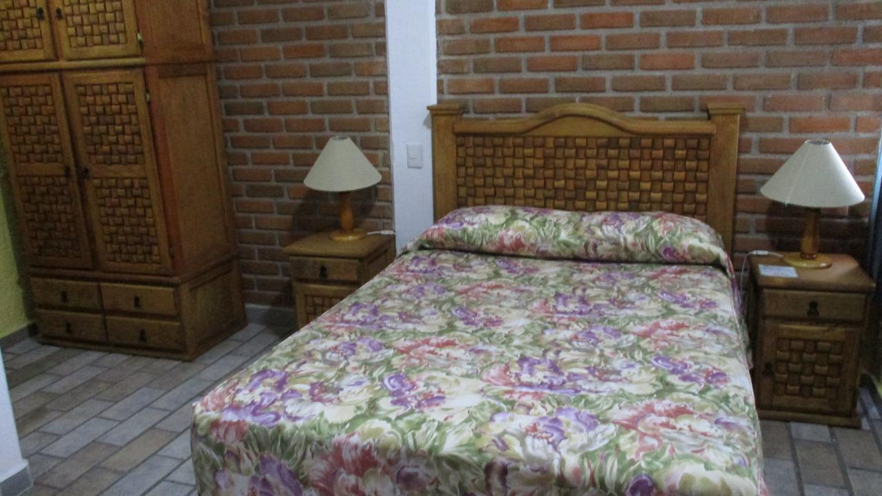 Hotel Villa Monarca Inn Zitácuaro Exteriér fotografie