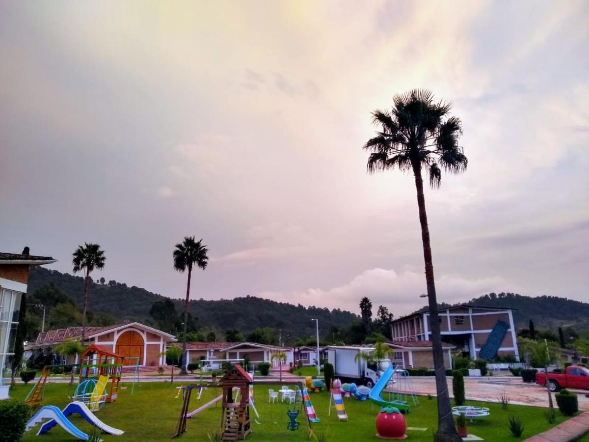 Hotel Villa Monarca Inn Zitácuaro Exteriér fotografie