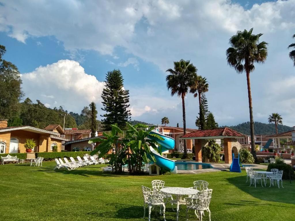 Hotel Villa Monarca Inn Zitácuaro Exteriér fotografie